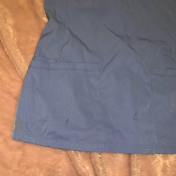 CEIL SCRUB TOP - Picture 4 of 5
